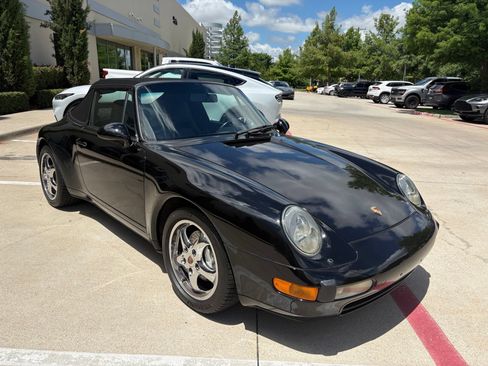 Used 1995 Porsche 911 Carrera RWD image 3