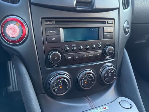Used 2017 Nissan 370Z NISMO image 29