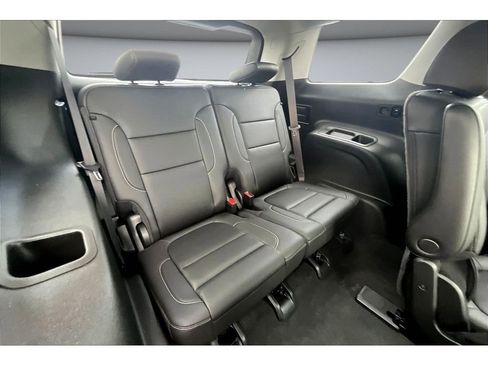 Used 2023 GMC Acadia SLT w/ Elevation Edition AWD/4WD image 28