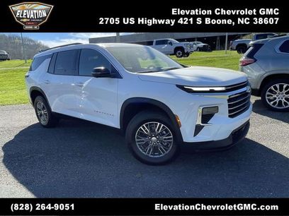 New 2026 Chevrolet Traverse LT w/ Driver Confidence Package