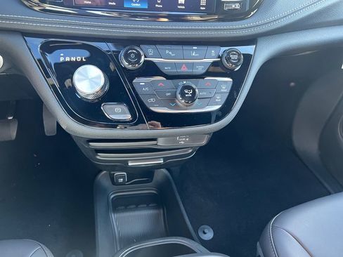New 2026 Chrysler Pacifica Select image 16