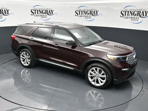 Used 2023 Ford Explorer Platinum w/ Equipment Group 601A image 9