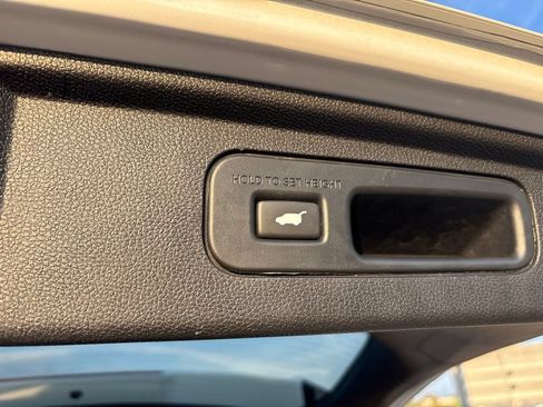 Used 2024 Honda Odyssey Elite image 12