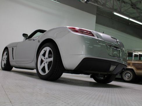 Used 2008 Saturn Sky w/ Premium Trim Package image 42
