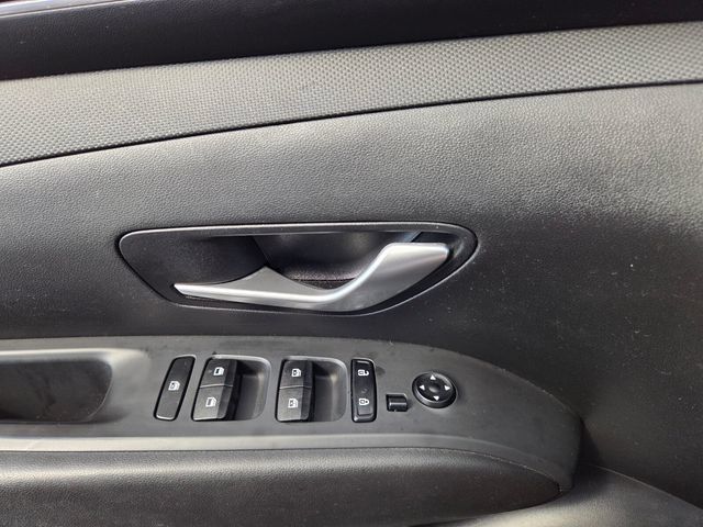Used 2023 Hyundai Tucson SEL w/ Winter Package FWD image 25
