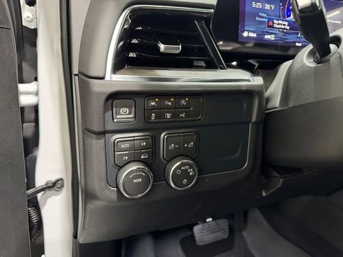 New 2026 Chevrolet Suburban LS image 19