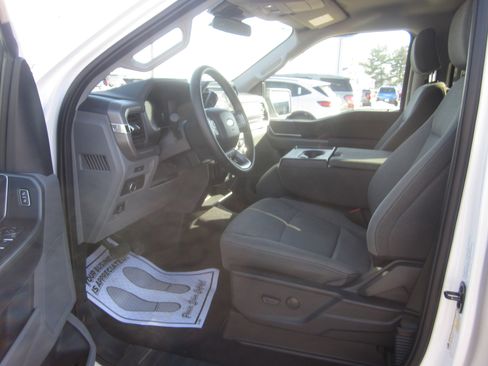 Used 2025 Ford F150 XLT w/ Equipment Group 301A Standard image 10