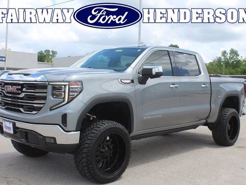 Used 2023 GMC Sierra 1500 SLT AWD/4WD image 1