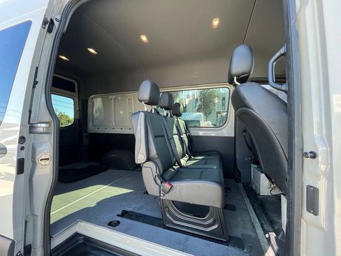 Used 2023 Mercedes-Benz Sprinter 2500 image 5