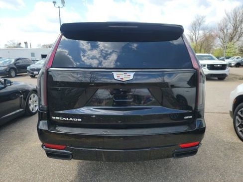 Used 2023 Cadillac Escalade Sport image 5