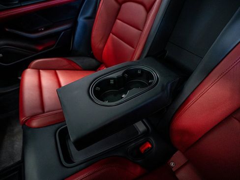 Used 2021 Porsche Taycan 4S image 52