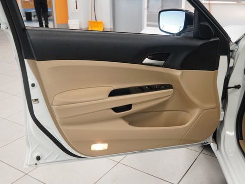 Used 2012 Honda Accord LX image 5