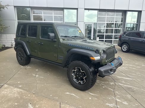 Used 2022 Jeep Wrangler Unlimited Rubicon 4xe w/ Cold Weather Group AWD/4WD image 2