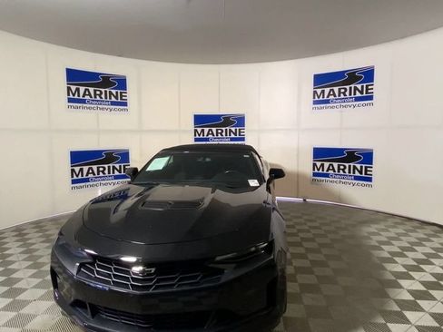 Used 2024 Chevrolet Camaro LT RWD image 5