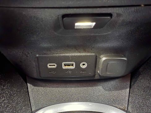 Used 2020 Chevrolet Malibu LT image 33