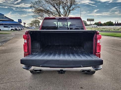 Used 2019 Chevrolet Silverado 1500 LTZ w/ LTZ Premium Package AWD/4WD image 6