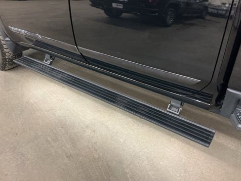 Used 2024 Chevrolet Silverado 2500 High Country w/ High Country Premium Package image 7