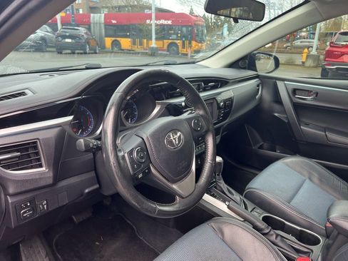 Used 2014 Toyota Corolla S image 7