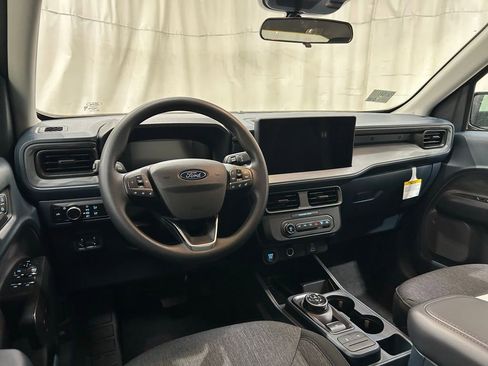 Used 2025 Ford Maverick XLT w/ Black Appearance Package image 11