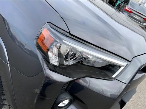 Used 2021 Toyota 4Runner SR5 Premium image 27