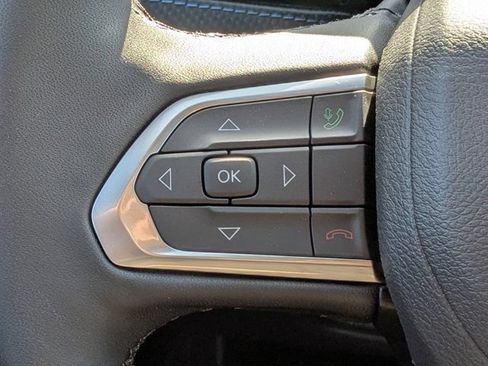 New 2026 Jeep Compass Latitude AWD/4WD image 24