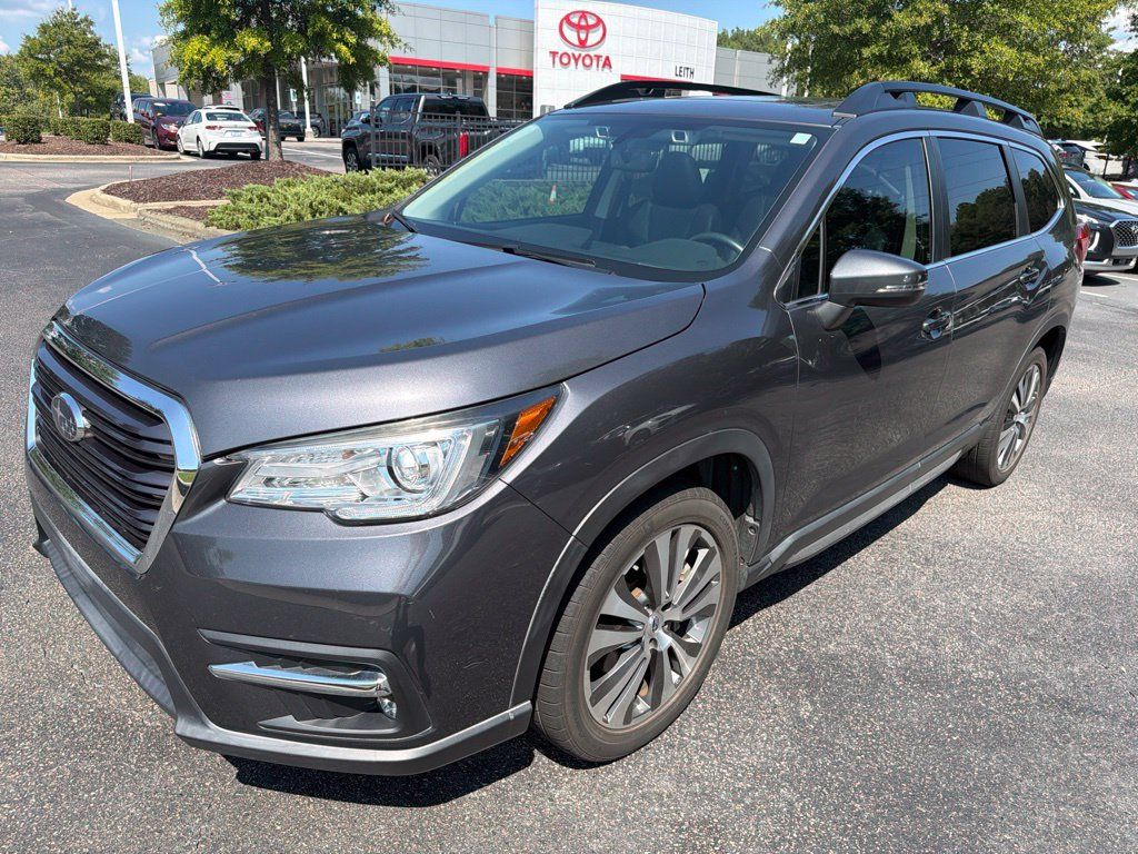 Used 2020 Subaru Ascent Limited w/ Technology Package AWD/4WD image 2