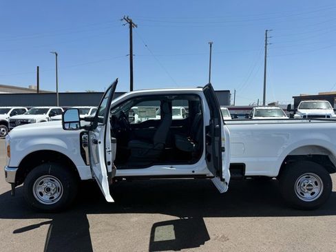 New 2026 Ford F250 XL w/ XL Chrome Package AWD/4WD image 12