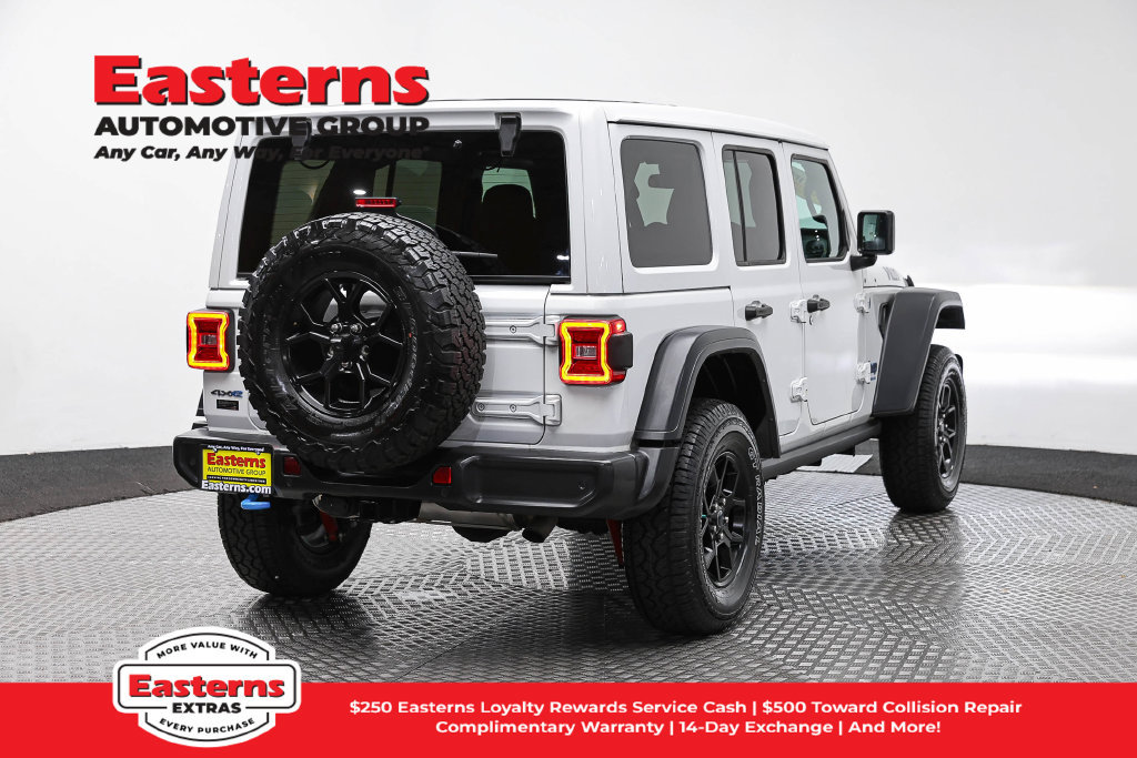 Used 2024 Jeep Wrangler Unlimited AWD/4WD image 6