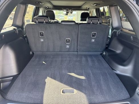 New 2025 Jeep Grand Cherokee Limited w/ Black Appearance Package image 16