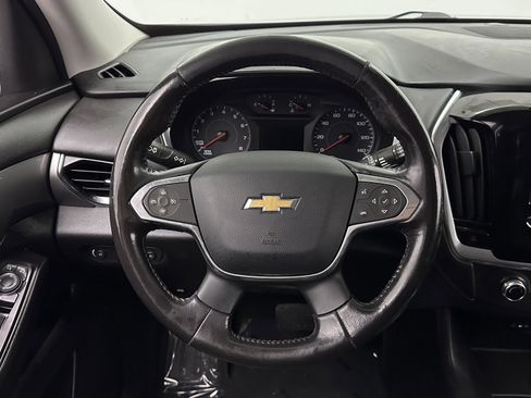 Used 2020 Chevrolet Traverse LT FWD image 28