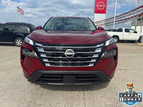 Used 2026 Nissan Rogue SV FWD image 11
