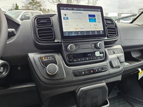 New 2024 RAM ProMaster 3500 w/ Delivery Van Package image 24