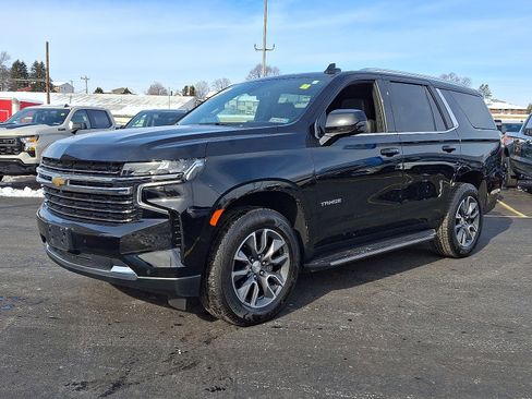 Used 2021 Chevrolet Tahoe LT w/ LT Signature Package image 1