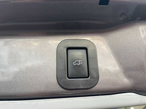 Used 2019 Toyota Sienna image 14