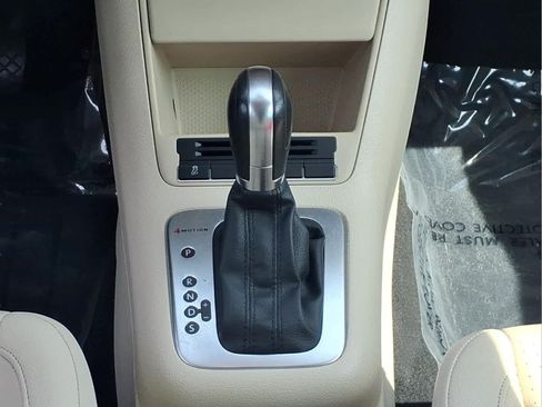 Used 2013 Volkswagen Tiguan SE AWD/4WD image 26