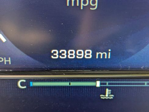 Used 2022 Chevrolet Silverado 1500 ZR2 w/ Technology Package image 19