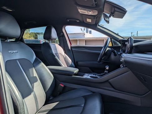 Used 2022 Kia K5 GT-Line image 32