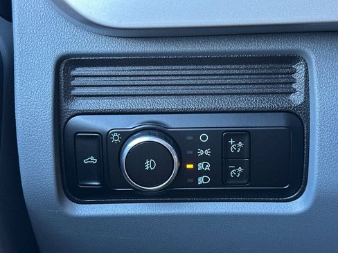Used 2024 Ford F250 XL w/ 360-Degree Camera Package AWD/4WD image 40