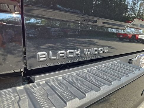 Used 2025 GMC Sierra 1500 AT4 w/ AT4 Premium Package AWD/4WD image 13