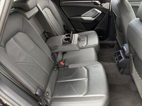 Used 2023 Audi Q3 2.0T Premium image 14