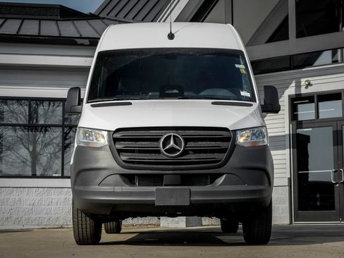 Used 2026 Mercedes-Benz Sprinter 2500 image 5