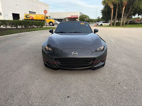 Used 2018 MAZDA MX-5 Miata Club RWD image 6