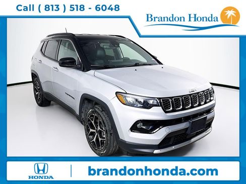Used 2025 Jeep Compass Limited AWD/4WD image 1