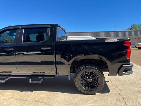 Used 2022 Chevrolet Silverado 1500 LT Trail Boss image 30