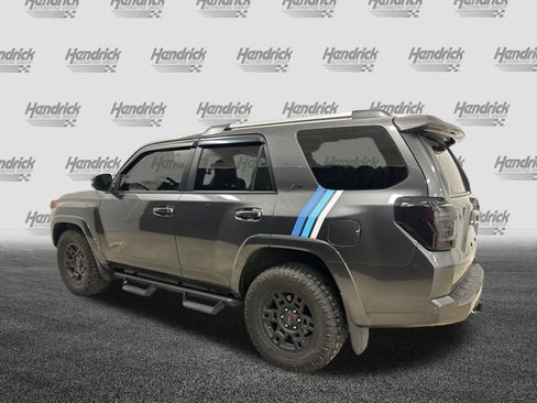Used 2022 Toyota 4Runner SR5 Premium w/ Moonroof Package image 8