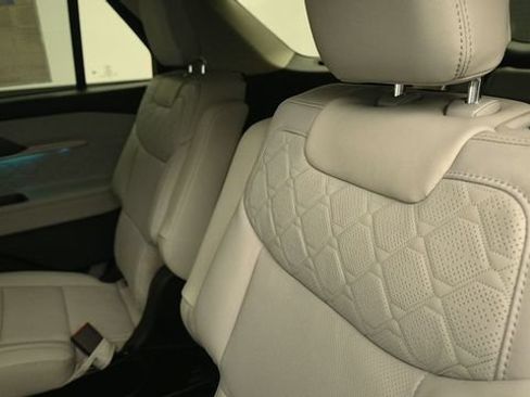 New 2026 Ford Explorer Platinum w/ LUX Leather Package AWD/4WD image 11