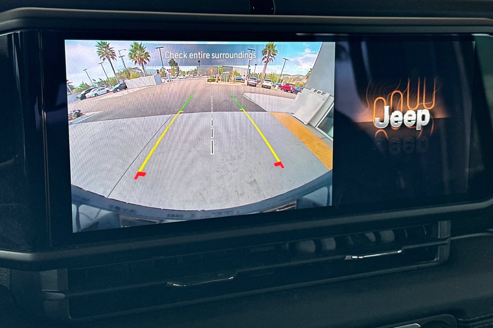Used 2024 Jeep Wrangler Unlimited Sahara AWD/4WD image 18