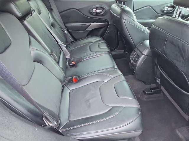Used 2022 Jeep Cherokee Latitude Lux FWD image 17