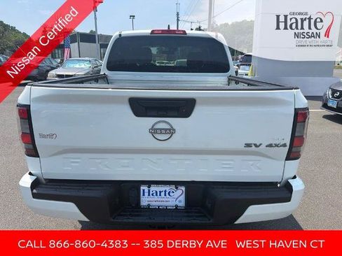 Certified 2024 Nissan Frontier SV w/ Tow Package AWD/4WD image 7
