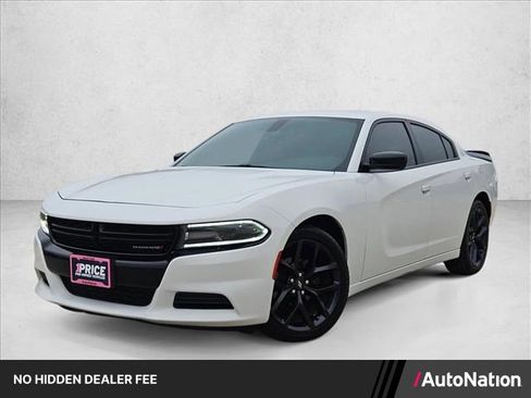 Used 2020 Dodge Charger SXT w/ Blacktop Package RWD image 1